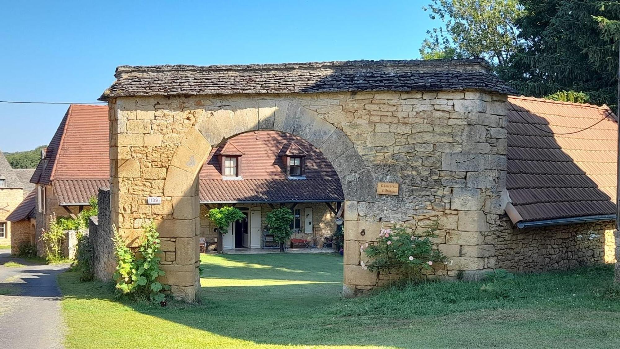 Chambre D'Hotes Lasserre Saint-Amand-de-Coly Eksteriør bilde